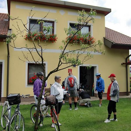 Privatzimmer Und Ferienwohnungen Leeb Persenbeug Εξωτερικό φωτογραφία