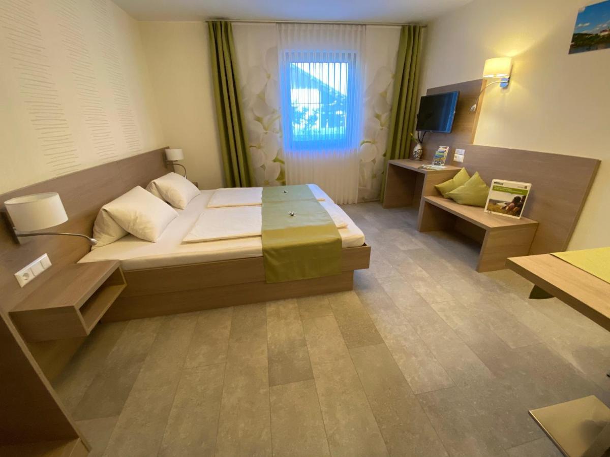 Privatzimmer Und Ferienwohnungen Leeb Persenbeug Εξωτερικό φωτογραφία