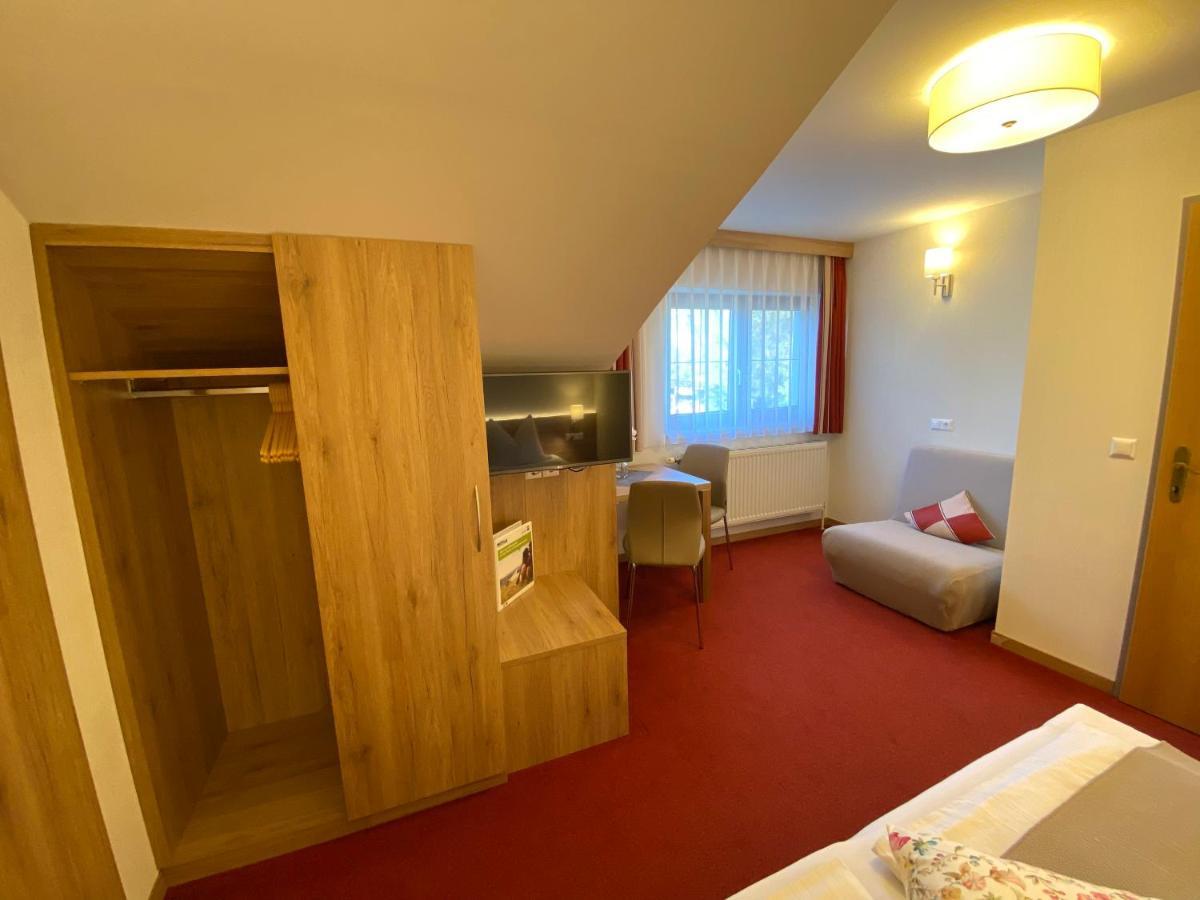 Privatzimmer Und Ferienwohnungen Leeb Persenbeug Εξωτερικό φωτογραφία