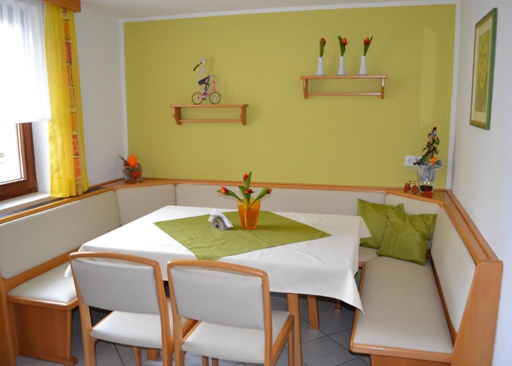 Privatzimmer Und Ferienwohnungen Leeb Persenbeug Εξωτερικό φωτογραφία